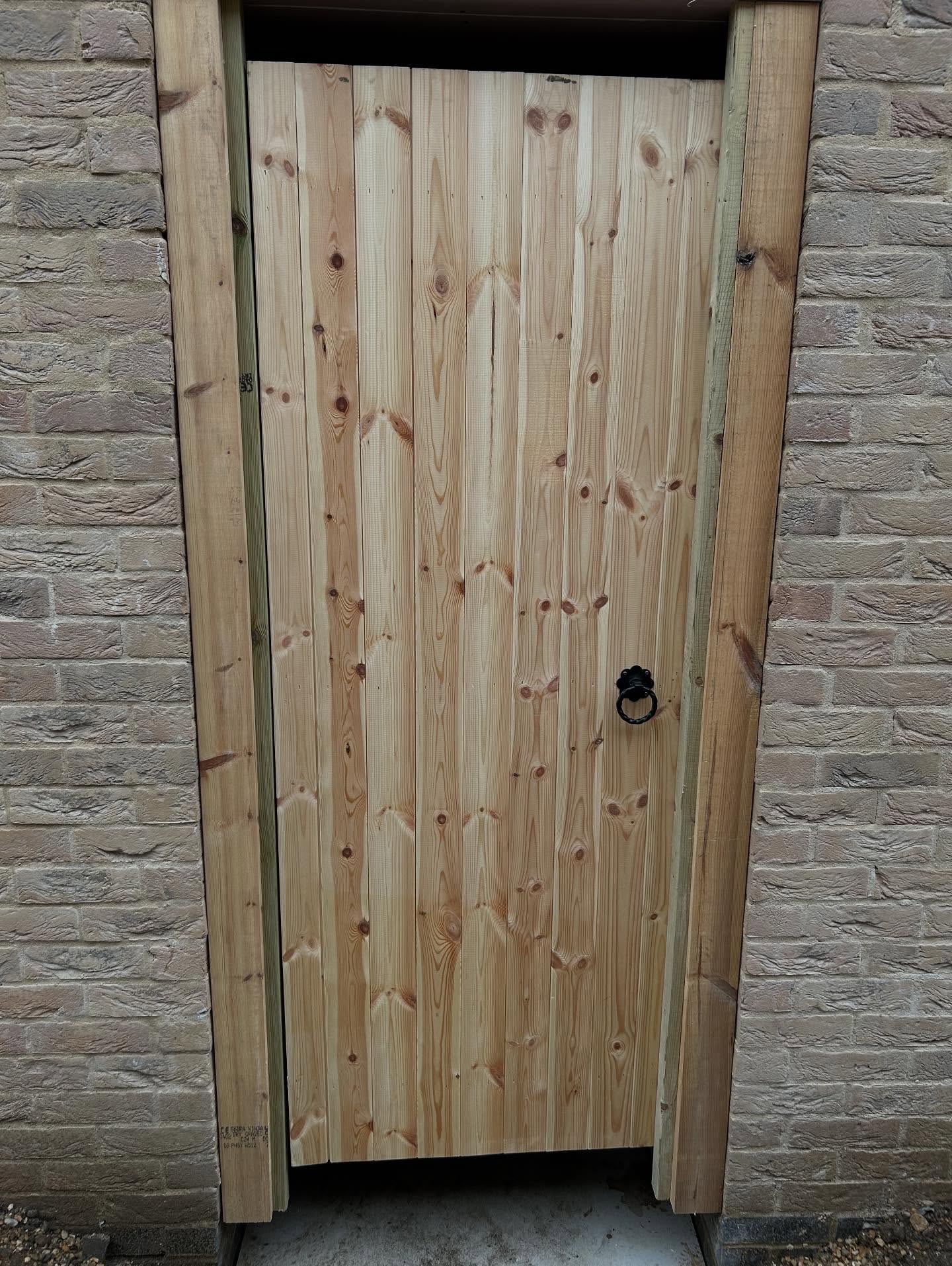 External timber gate